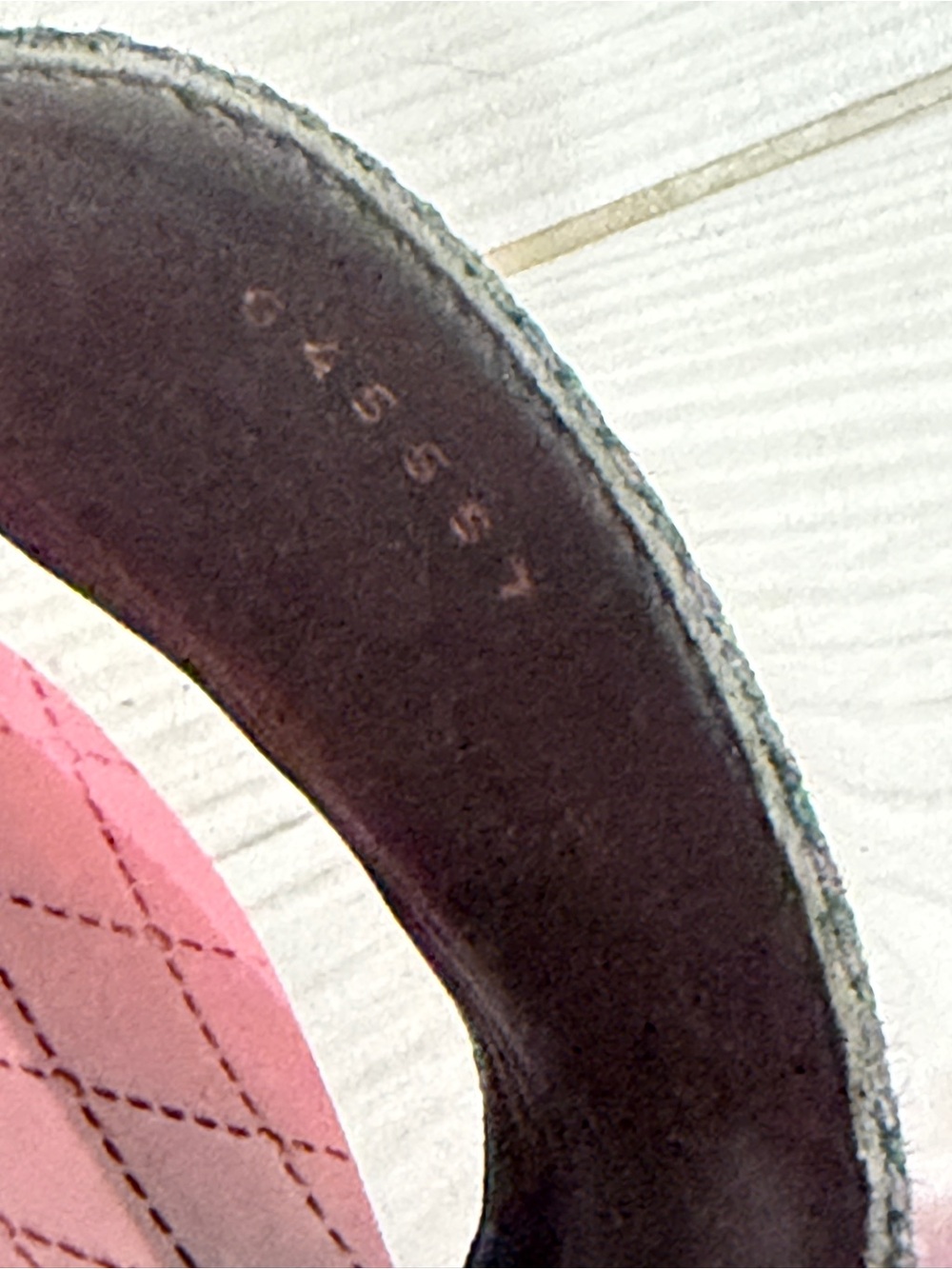 Chanel blue with pink CC - Picture 4 of 8